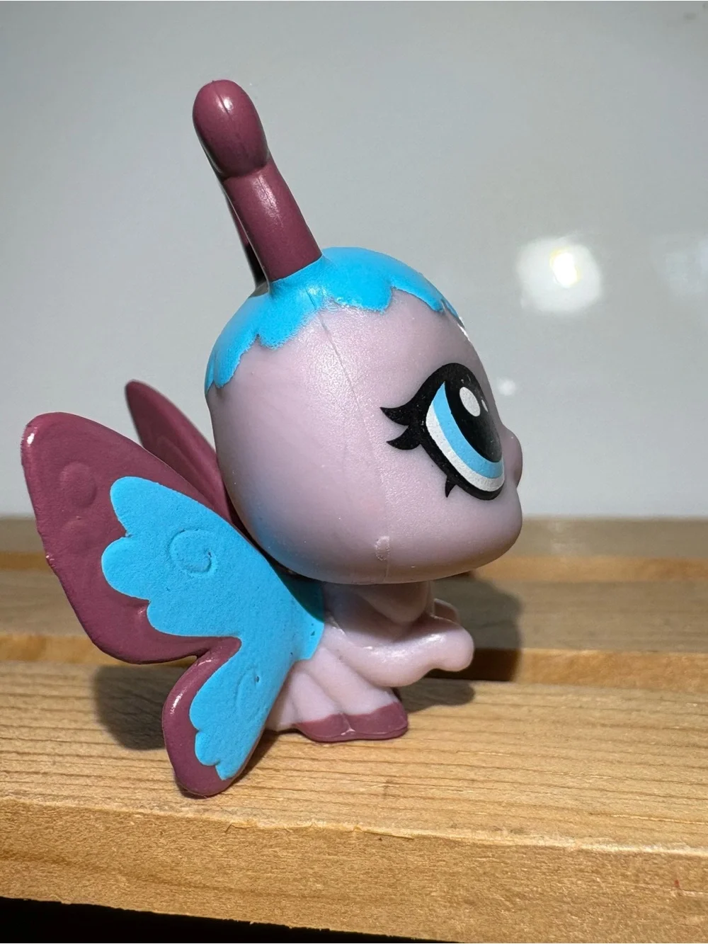 Mini LPS Littlest Pet Shop Peppiona Flutters Butterfly Figure #267